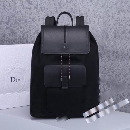 今からの季節にピッタリ！ 2022秋冬 ディオール DIOR リュック バックパックブランドスーパーコピー 高級本革