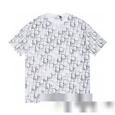品質保証定番 DIORブランドコピー 半袖Tシャツ 2023年春夏新作ディオールスーパーコピー 激安