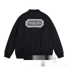 スーパーコピー 激安 高級感溢れるデザイン 2023限定セール ディオール DIOR ブルゾン 季節や流行問わず長年着用できるようにデザインされたジャケット