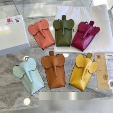 2022 なめらかな手触りのバッグ ショルダーバッグ ロエベ LOEWEブランドコピー 6色可選 大人っぼい