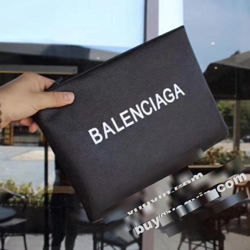  早くも完売している バレンシアガコピー 抜群な楽チン感ある大定番 2022 ビジネスケース BALENCIAGAコピー    