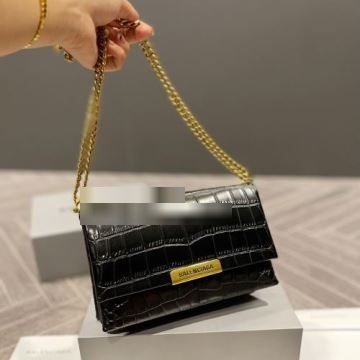 愛らしさ抜群！ 2022 2色可選 肩掛けバッグ BALENCIAGAコピー  バレンシアガコピー ショルダーバッグ