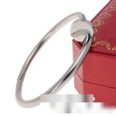 2022 バングル ブレスレット 大人のおしゃれに カルティエ CARTIERブランド 偽物 通販