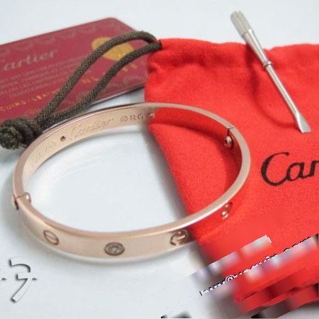 カルティエ CARTIER 高級感演出 バングル 2022 CARTIERブランドコピー ブレスレット