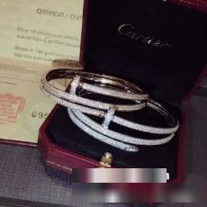 大人気アイテム！ 2022 カルティエ CARTIER 入手困難 カルティエブランド 偽物 通販 バングル ブレスレット 運気アップ