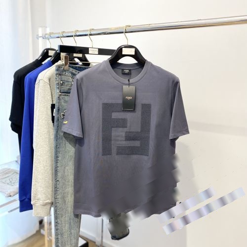 2022 人目を惹くデザイン フェンディ ブランドスーパーコピーFENDI 半袖Tシャツ 2色可選 優しいフィット感