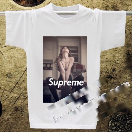 SUPREMEコピー 2022 セレブ風 愛らしさ抜群！ 半袖Tシャツ シュプリーム コピー