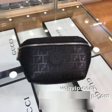 フェンディ FENDIブランドコピー 売れ筋のいい 斜め掛けバッグ ショルダーバッグ 利便性に優れ