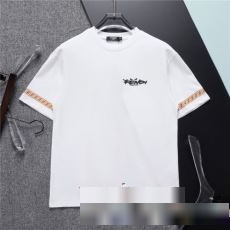 半袖Tシャツ 通気性に優れた フェンディ FENDI もっとも高い人気を誇る  2023最新入荷 ブランドコピー 2色可選