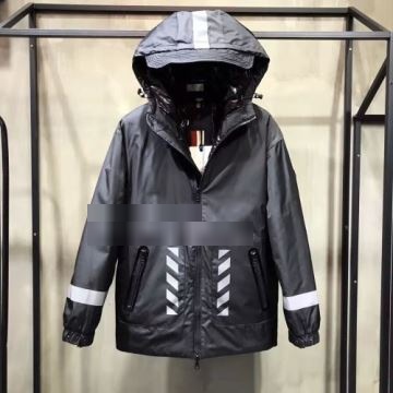 2色可選 OFF-WHITEコピー 柔らかい　落ち着いた質感 2022 オフホワイトコピー ボディラインにぴったり ダウンジャケット       