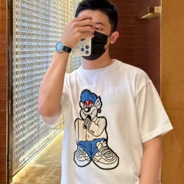 LOUIS VUITTON 限定新作ヴィトンコピー半袖Tシャツ ベーシック万能 男女兼用大人可愛い