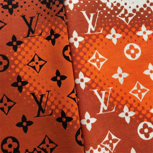 ルイヴィトン スーパーコピー Ｔシャツ ロゴ モノグラム プリント柄 LOUIS VUITTON