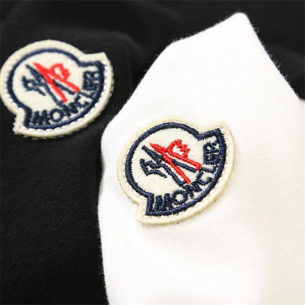 MONCLER コピー Ｔシャツ ワッペン 定番 ロゴ モンクレール 刺繡 クルーネック 
