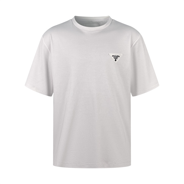 △PRADA△プラダ スーパーコピー Ｔシャツ 三角 ロゴ 立体 2色 斬新なデザイン