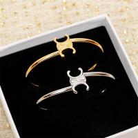 セリーヌ スーパーコピー ブレスレット トリオンフ アシンメ...