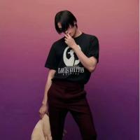 LOUIS VUITTON ルイヴィトンコピー新作アップリケ肖像画コットンニット半袖Tシャツ