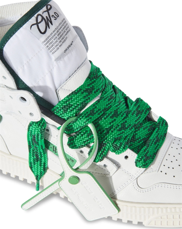 オフホワイト（Off WHITE）コピークラシックなバスケットボールシューズスタイルのOff Courtスニーカーを発売
