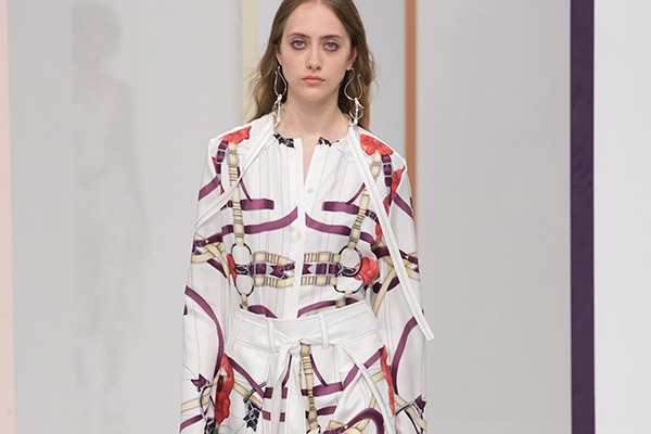 エルメス 2018年春夏コレクション - プレイフルな色柄が構築する新しい乗馬の世界