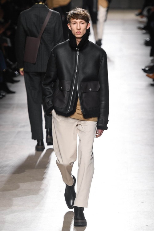 エルメス 2020-21年秋冬メンズコレクション - “いま”と並び行く伝統と探求心コピー エルメス 2020-21年秋冬メンズコレクション - “いま”と並び行く伝統と探求心コピー