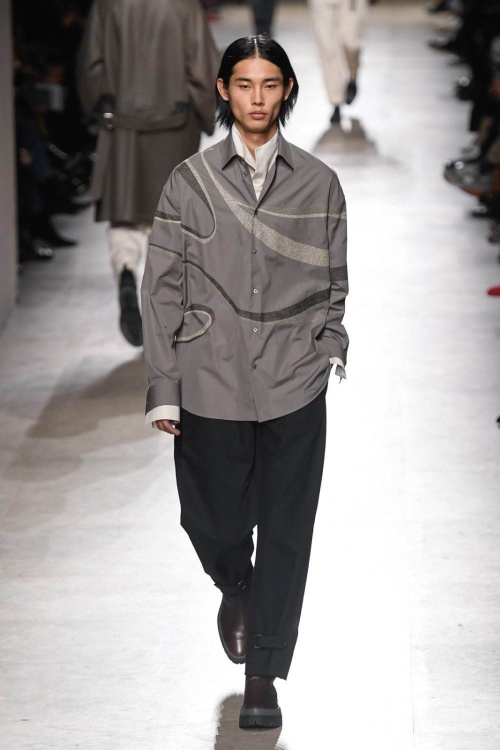 エルメス 2020-21年秋冬メンズコレクション - “いま”と並び行く伝統と探求心コピー エルメス 2020-21年秋冬メンズコレクション - “いま”と並び行く伝統と探求心コピー