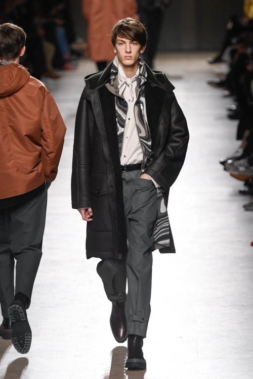 エルメス 2020-21年秋冬メンズコレクション - “いま”と並び行く伝統と探求心コピー エルメス 2020-21年秋冬メンズコレクション - “いま”と並び行く伝統と探求心コピー