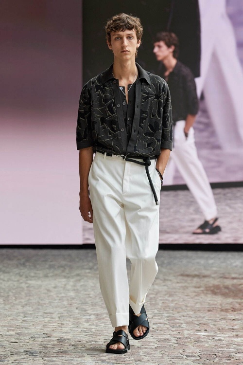 エルメス 2022年春夏メンズコレクション - 洋服が与えてくれる喜びと開放感コピー エルメス 2022年春夏メンズコレクション - 洋服が与えてくれる喜びと開放感コピー