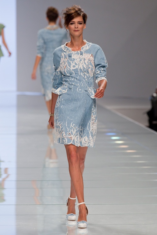 スポーティでグラマラスなエルマンノシェルヴィーノ(ERMANNO SCERVINO)、2012年春夏コレクションコピー
