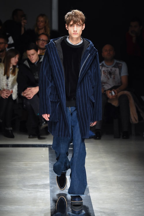 MSGM 2015-16年秋冬メンズコレクション - ロケットと宇宙に憧れてコピー