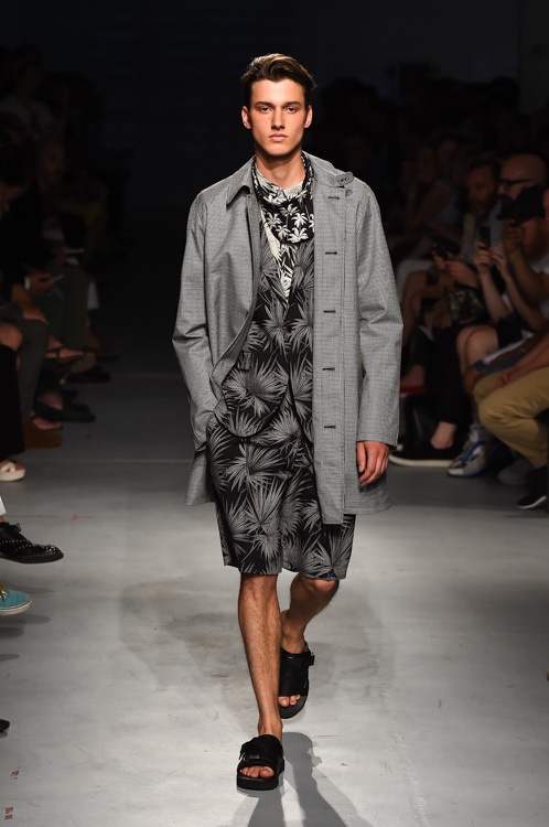 MSGM 2015年春夏コレクション - グルーヴィーな音楽で描き出す、50&60