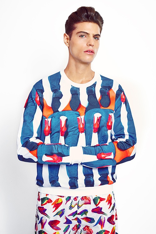 MSGM×写真雑誌「トイレットペーパー」第2弾！リンゴやハイヒール柄のアイコニックなウエアコピー
