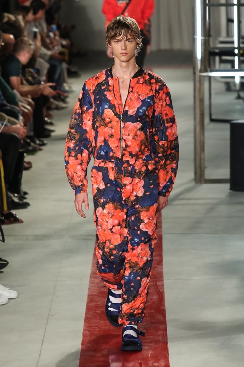  MSGM 2017年春夏メンズコレクション - ストリートスタイルに花と直線の気品をコピー