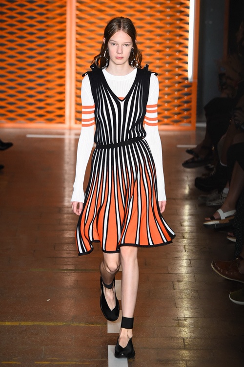 MSGM 2017年春夏コレクション - 知性が生む、アバンギャルドな遊びコピー