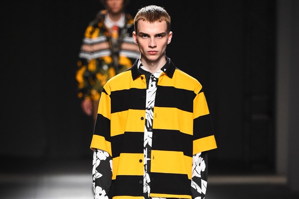 MSGM 2018年春夏メンズコレクション - 季節は夏、高鳴る気持ちを色柄に込めて