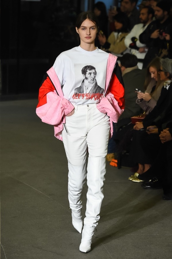 MSGM 2018-19年秋冬コレクション - 詩人の言葉にのせてイタリアへの愛を綴るコピー MSGM 2018-19年秋冬コレクション - 詩人の言葉にのせてイタリアへの愛を綴るコピー