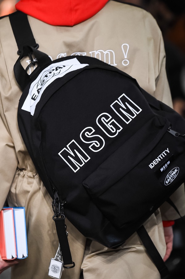 MSGM 2018-19年秋冬メンズコレクション - 学生たちのプレイフルな日常コピー MSGM 2018-19年秋冬メンズコレクション - 学生たちのプレイフルな日常コピー