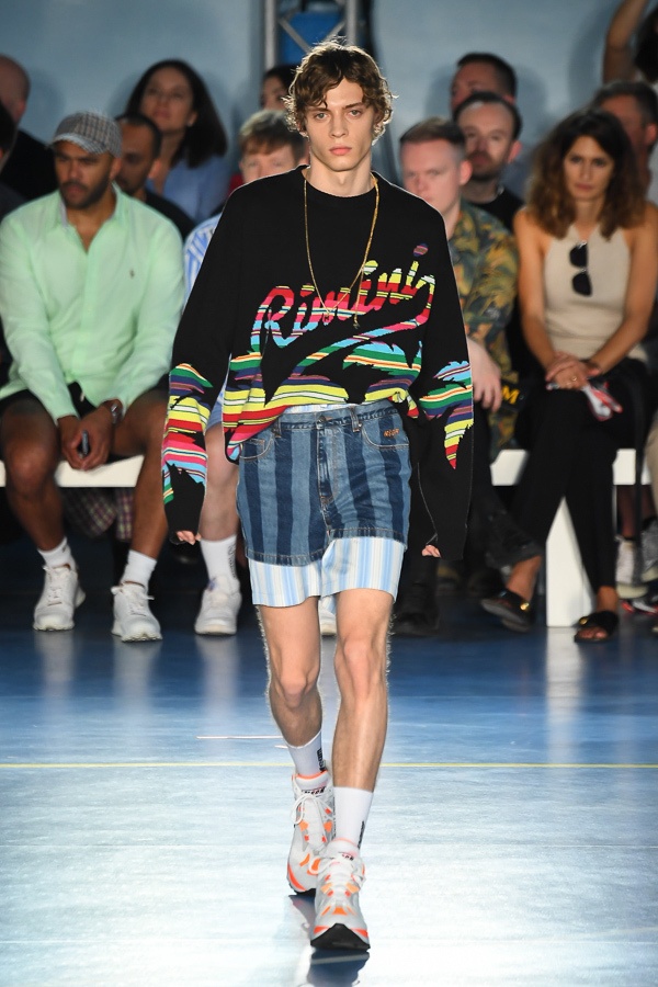 MSGM 2019年春夏メンズコレクション - プレイフルな試合観戦ならぬ“ファッション観戦”コピー MSGM 2019年春夏メンズコレクション - プレイフルな試合観戦ならぬ“ファッション観戦”コピー