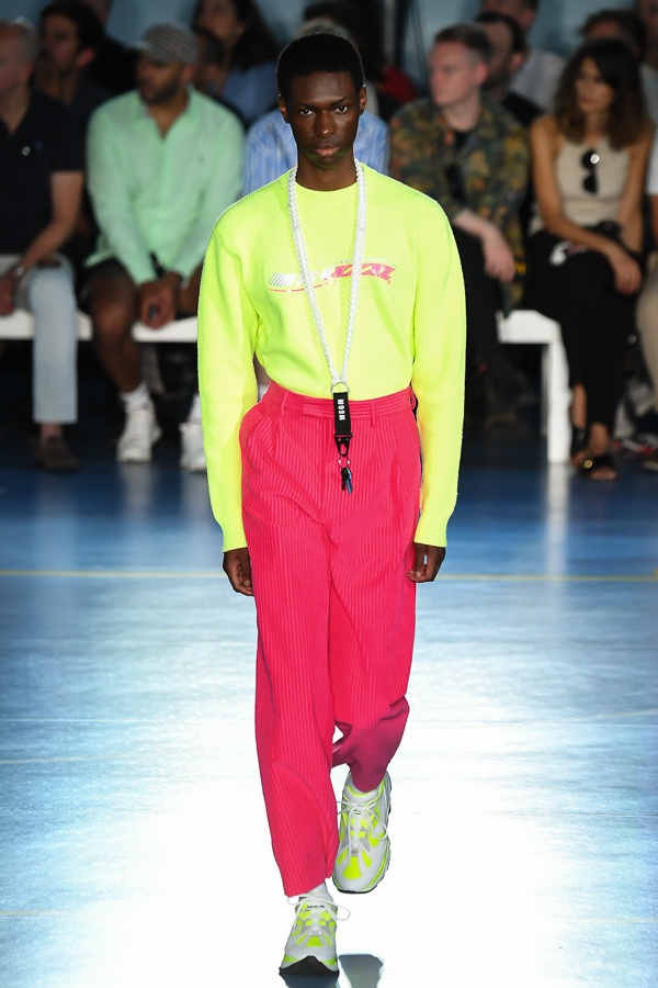 MSGM 2019年春夏メンズコレクション - プレイフルな試合観戦ならぬ“ファッション観戦”コピー MSGM 2019年春夏メンズコレクション - プレイフルな試合観戦ならぬ“ファッション観戦”コピー