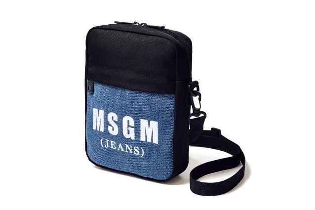 MSGMの限定マガジン『MSGM MAGAZINE #2』デニムのオリジナルミニショルダーバッグ付き