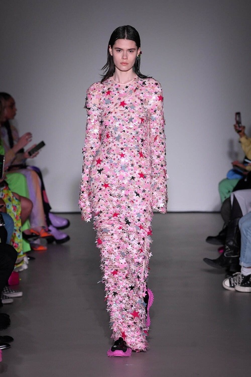 MSGM 2022-23年秋冬コレクション、星々へのラブレターコピー MSGM 2022-23年秋冬コレクション、星々へのラブレターコピー