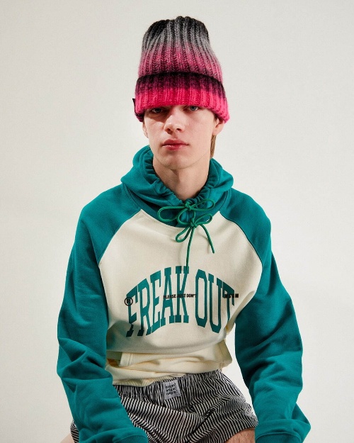 MSGM 22-23年秋冬メンズコレクション - 色と柄で旅する、混沌とした時間の世界コピー MSGM 22-23年秋冬メンズコレクション - 色と柄で旅する、混沌とした時間の世界コピー