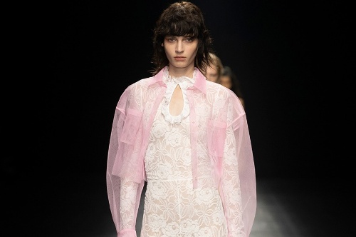 MSGM 2023年春夏コレクション - 型にはまらない、空想上のウェディング
