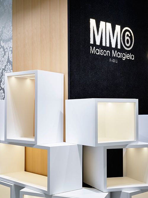 エムエム6 メゾン マルジェラ、ジェイアール名古屋髙島屋店がオープンコピー