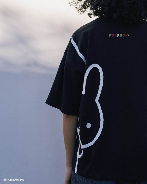 フラボアパーク×ミッフィー、“おばけごっこ”を楽しむミッフィーのフーディー&Tシャツコピー フラボアパーク×ミッフィー、“おばけごっこ”を楽しむミッフィーのフーディー&Tシャツコピー