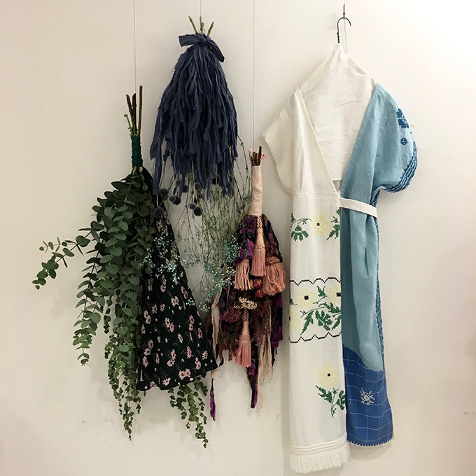 イエーライト、 パスザバトン表参道に「花を摘むように、服を選ぶ」限定ストアを-リメイク古着多数展開コピー