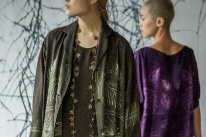 HaaT 18年3月の新作、絞り染めのワンピースやロングジャケットで"ガーデン"を表現