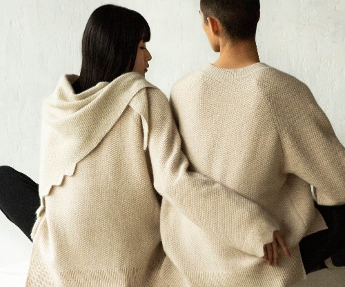 HaaT新作、“レース×ウール”異素材ワンピースや縮絨カシミヤの手袋&ストールコピー HaaT新作、“レース×ウール”異素材ワンピースや縮絨カシミヤの手袋&ストールコピー