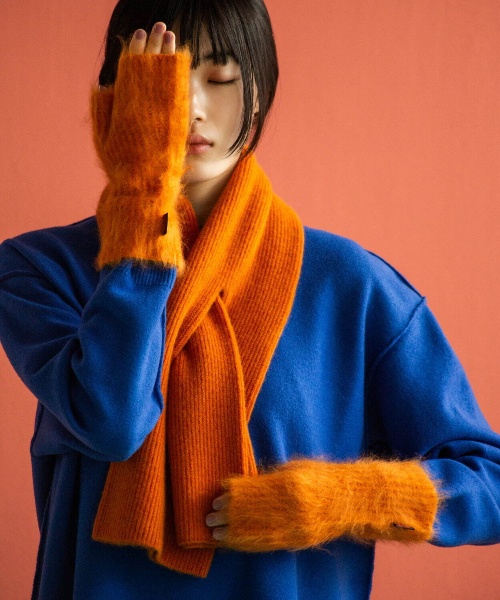 HaaT新作、“レース×ウール”異素材ワンピースや縮絨カシミヤの手袋&ストールコピー HaaT新作、“レース×ウール”異素材ワンピースや縮絨カシミヤの手袋&ストールコピー