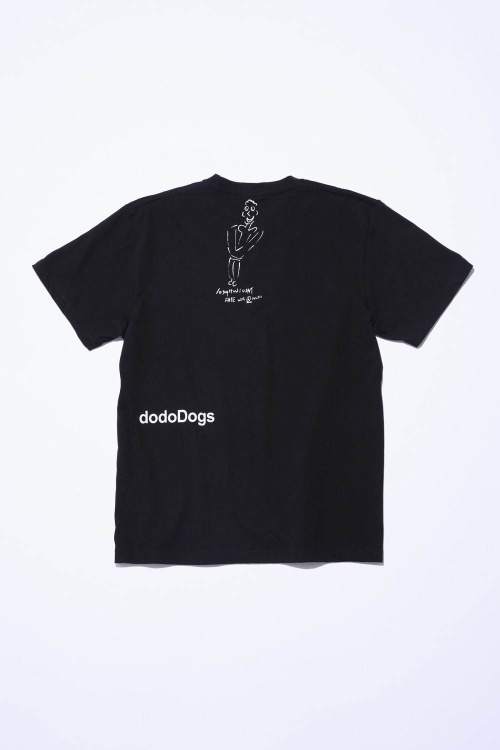 トーガ / ドッグスがアーティスト・dodoとコラボ、オリジナルイラストのプリントTシャツコピー