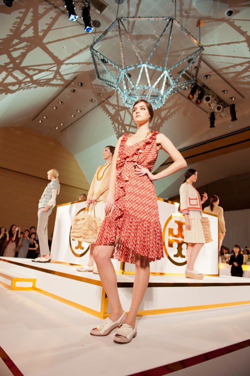 トリー バーチ(TORY BURCH)の日本上陸2周年記念ホリデーパーティーをレポートコピー