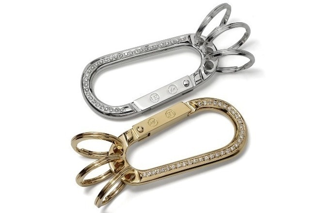 ユニフォーム エクスペリメント初の"18金ダイヤモンドカラビナ"伊勢丹新宿店で数量限定発売